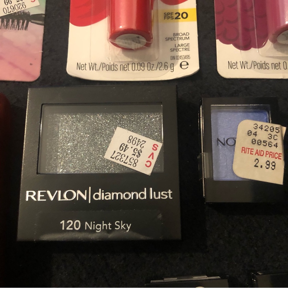 Revlon makeup bundle - Picture 8 of 15